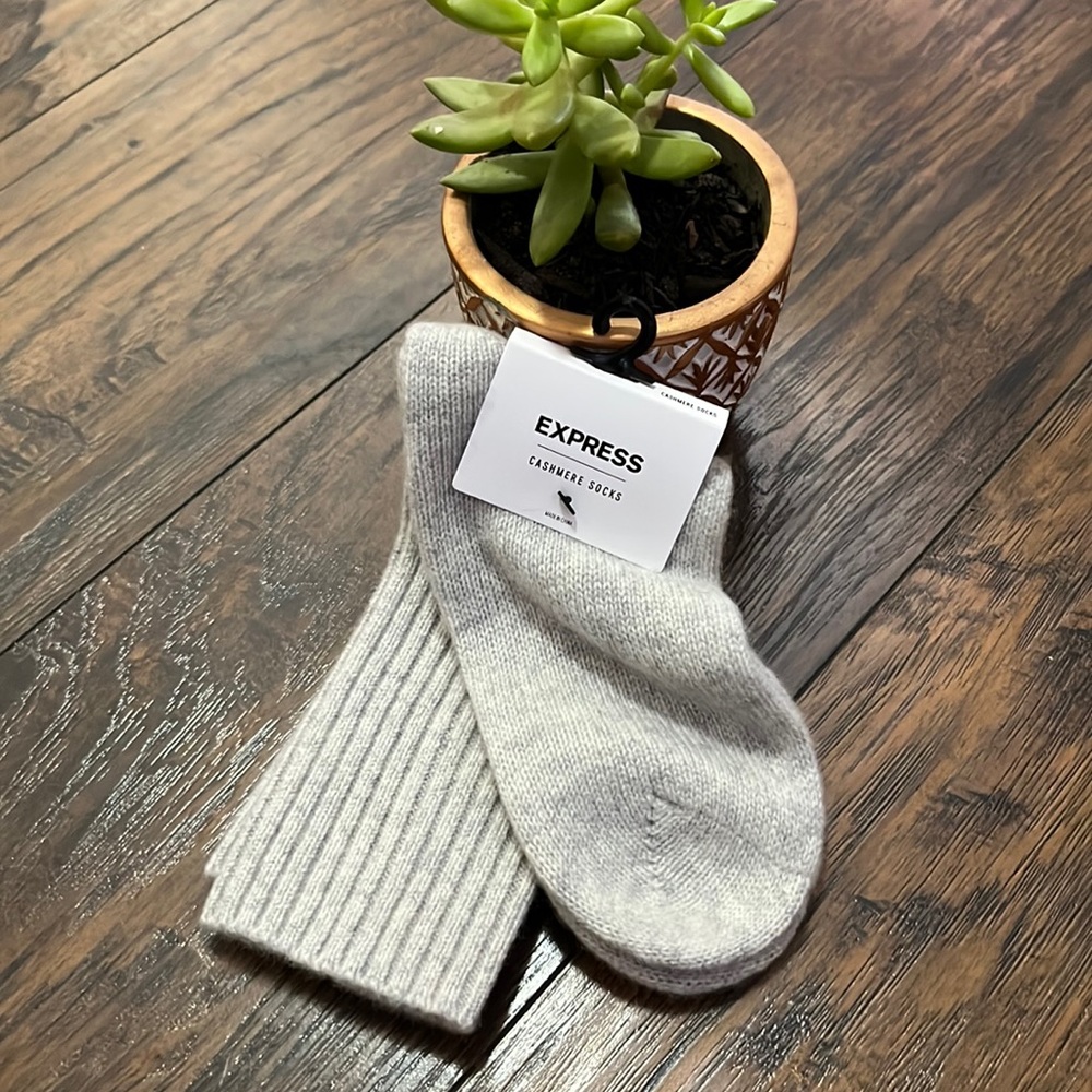 Express X You Ribbed Cashmere Socks